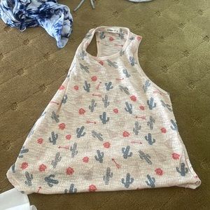 Size large but fits more like a small